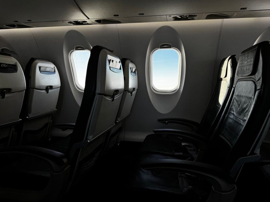 Boeing 737 vs. Airbus A320: Why 1960s Choices Make 737 Economy Seats Narrower