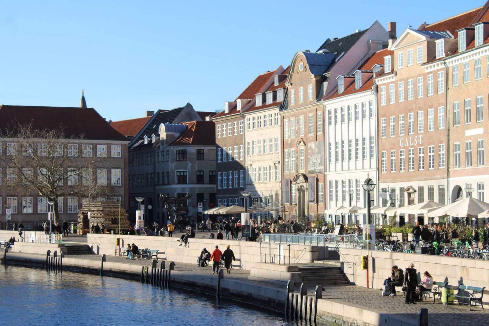 Condé Nast Traveler Highlights Copenhagen Airbnbs for Diverse Stays