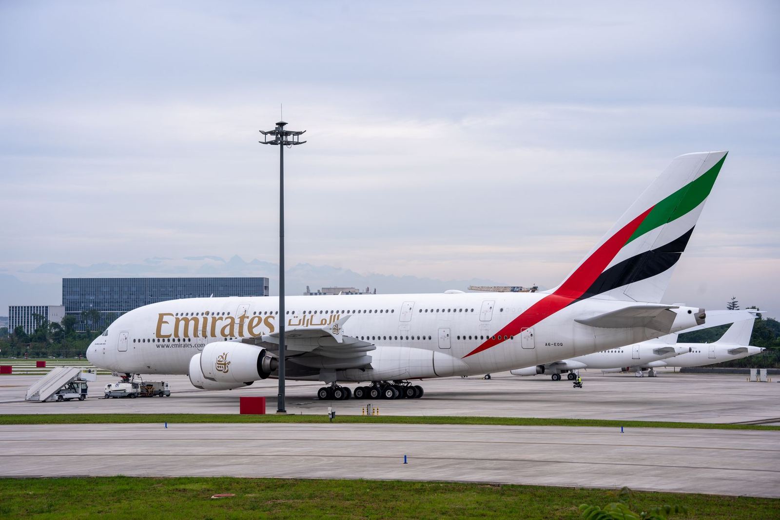 Emirates A380 Passengers Stranded Nearly 24 Hours on Dubai-Shanghai Flight