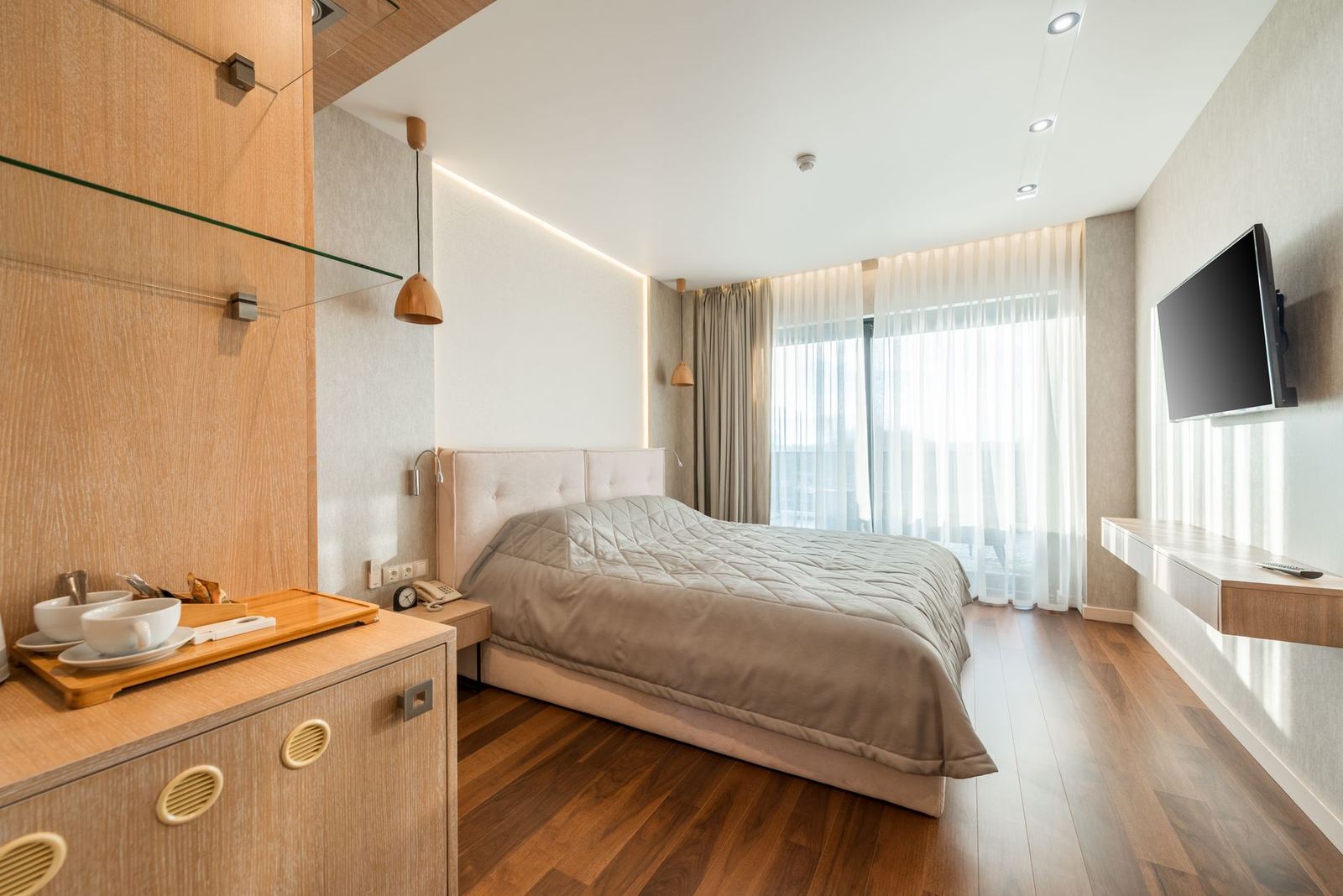 Hospitality Investment Market Sees Unexpected Shifts in H1 2026, AWH Partners Reports