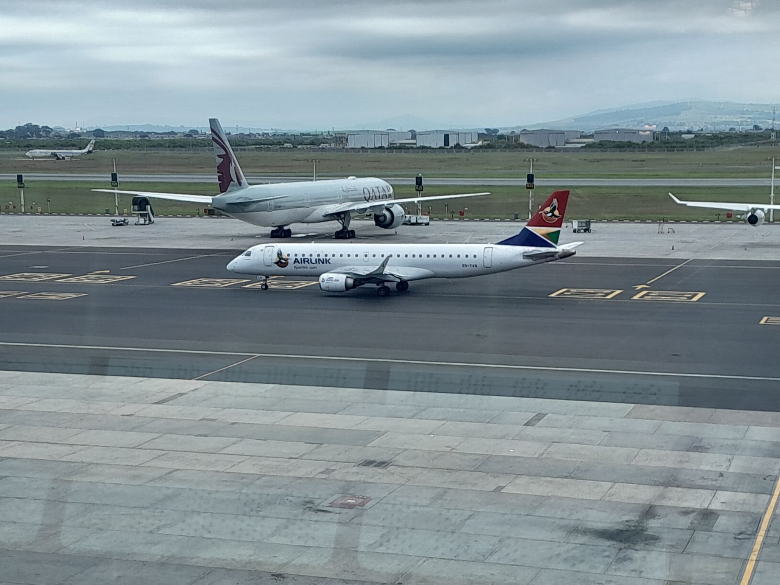 Airlink E-Jets Perform Cape Town Stadium Flyover Amid Low Altitude Concerns