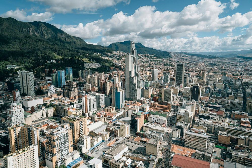 Colombia's Reserve Requirements Shift Large-Value Payments to Later Hours