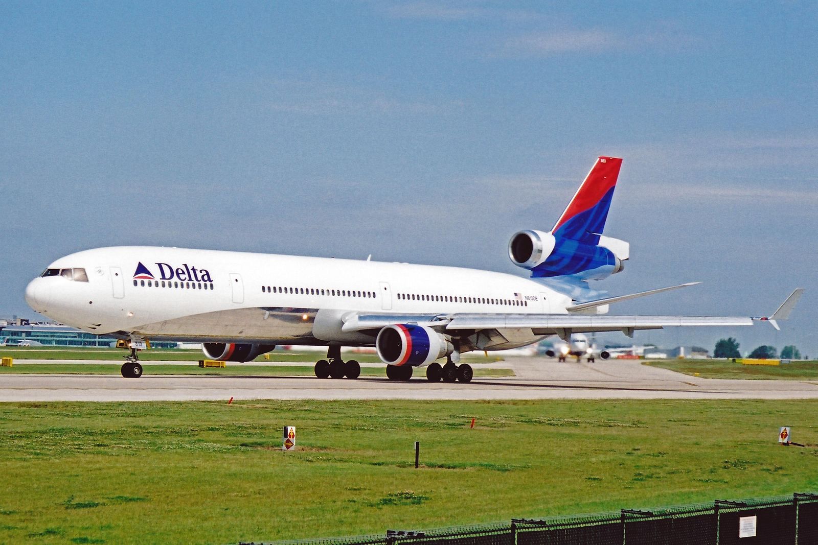 Delta Air Lines Overhauls Delta One Premium Cabin Service