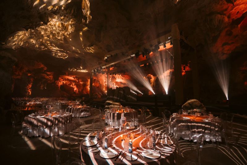 Dragon Pearl Cave: A Wedding Venue Inside a 150-Million-Year-Old Cave Near Ha Long Bay