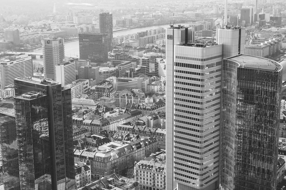 Deutsche Bank recruits for double-digit Asia wealth growth