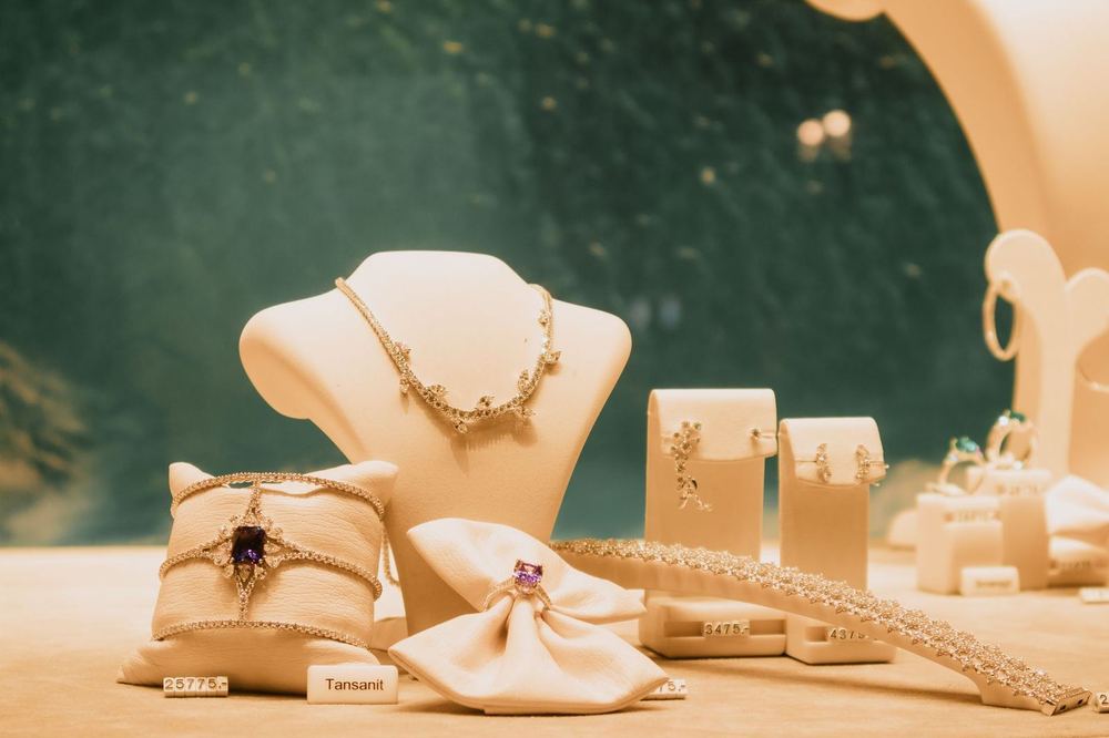 Indian IPOs: Vishal Nirmiti, Nityas Gems Draw Varied Demand
