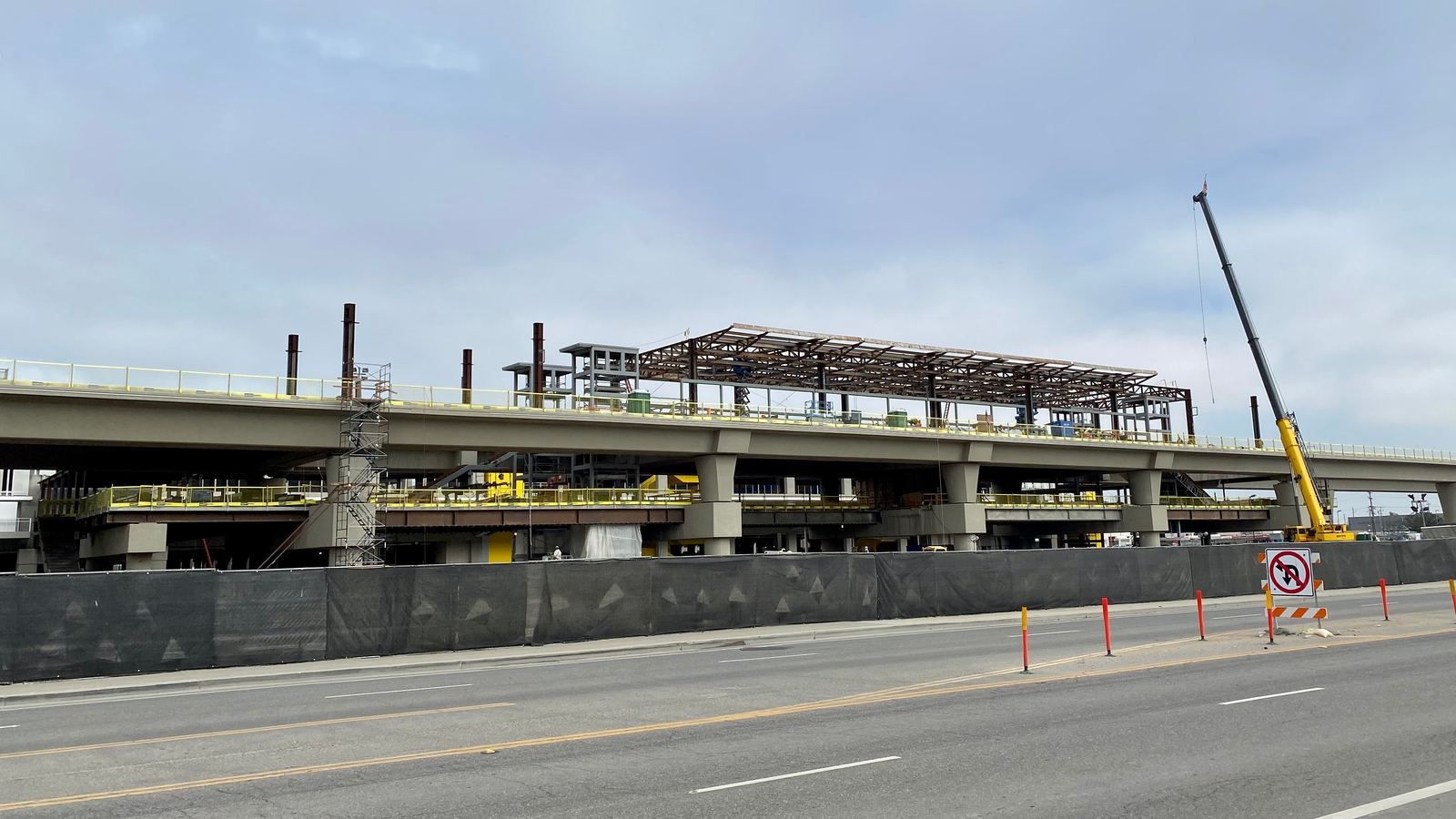 Los Angeles Airport People Mover Faces Fresh Scrutiny After Electrical Faults