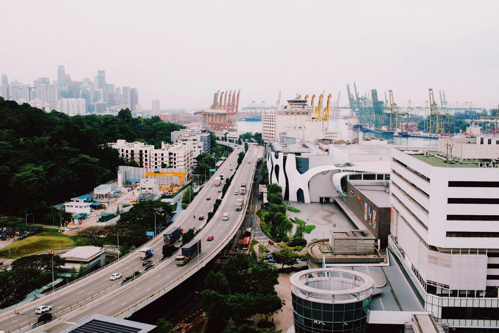 Singapore Manufacturing PMI Rises to 51.7 in September