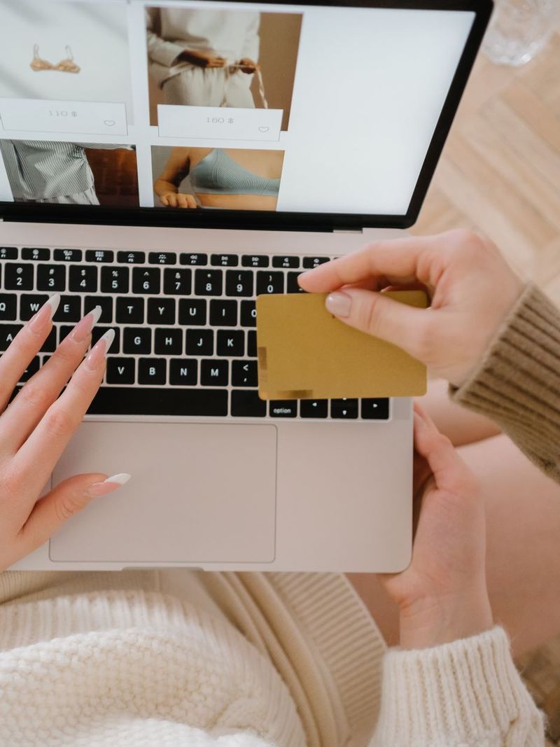Illustrative photograph — not Thai E-Commerce Sellers Flag Fee, Fraud Issues to TCCT
